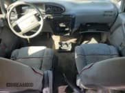 ✅ 1995 Ford Aerostar • VIN: 1FMCA11U3SZC08031 • Lot: 86777375. Wystawiony na Copart z przebiegiem 283 316 mil. Bezpłatny archiwum sprzedaży aukcyjnych z USA i szczegółowy raport historii pojazdu na DreamBid. Zdjęcie 8.