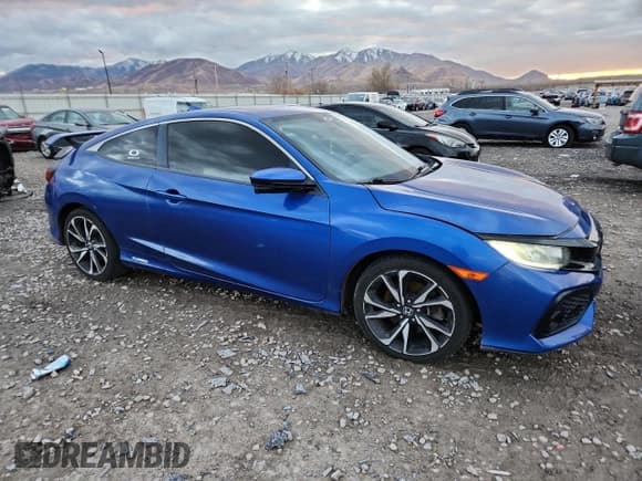 ✅ 2018 Honda Civic Si • VIN: 2HGFC3A50JH756763 • Лот: 92454145. Опубликован ранее на Copart с пробегом 48 431 миль. Бесплатный доступ к архиву аукционных продаж из США и подробный отчёт об истории автомобиля на DreamBid. Изображение 4.