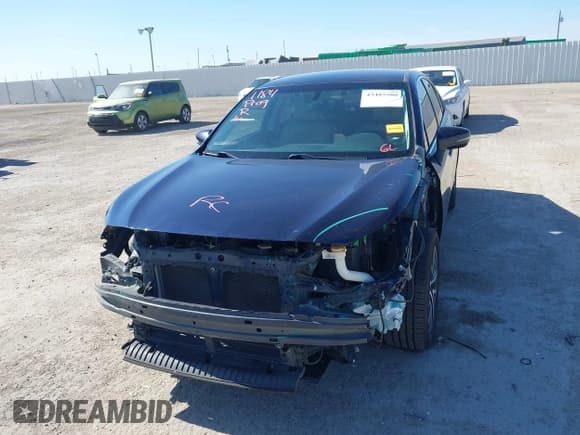 ✅ 2018 Subaru Legacy Premium • VIN: 4S3BNAF69J3002969 • Lot: 43485508. Wystawiony na IAAI z przebiegiem 117 587 mil. Bezpłatny archiwum sprzedaży aukcyjnych z USA i szczegółowy raport historii pojazdu na DreamBid. Zdjęcie 13.