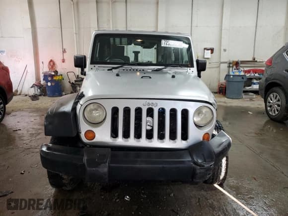 ✅ 2008 Jeep Wrangler X • VIN: 1J4FZ24138L526514 • Lot: 72569194. Listed on Copart with 216,928 mi. Free auction sales archive from the USA and detailed vehicle history report at DreamBid. Image 5.