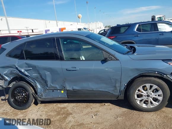 ✅ 2025 Ford Escape Active • VIN: 1FMCU0GNXSUB01881 • Лот: 43830791. Опубликован ранее на IAAI с пробегом 13 884 миль. Бесплатный доступ к архиву аукционных продаж из США и подробный отчёт об истории автомобиля на DreamBid. Изображение 13.