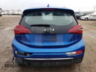 2017 Chevrolet Bolt EV Premier z VIN 1G1FX6S09H4172501, wystawiony jako Copart lot #80541373 z przebiegiem Nie podano mil oraz . Historia ofert i sprzedaży dostępna na DreamBid. Obrazek 6.