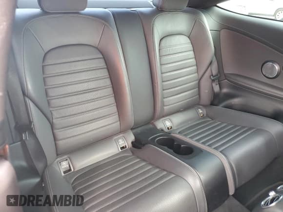 ✅ 2020 Mercedes-Benz C 43 AMG • VIN: WDDWJ6EB1LF950170 • Lot: 76059634. Wystawiony na Copart z przebiegiem 52 925 mil. Bezpłatny archiwum sprzedaży aukcyjnych z USA i szczegółowy raport historii pojazdu na DreamBid. Zdjęcie 10.