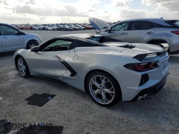 2022 Chevrolet Corvette 2LT с VIN 1G1YB3D42N5114211, выставлен на аукционе Copart как лот 80457174 с пробегом Не указан миль и На запчасти • Non repairable. История ставок и продаж доступна на DreamBid. Изображение 2.
