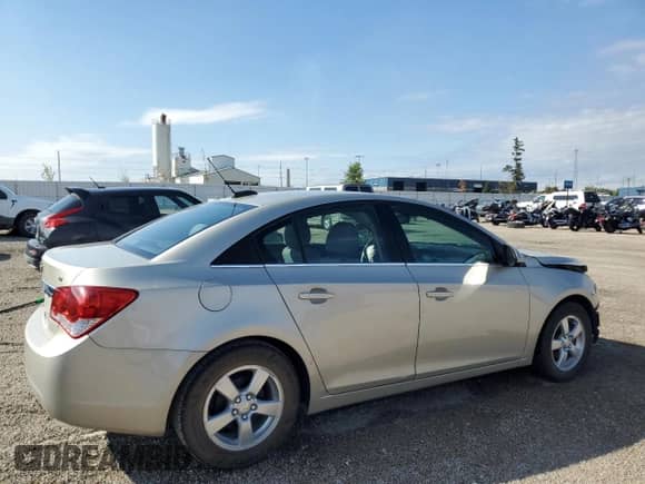 2016 Chevrolet Cruze LT z VIN 1G1PE5SB5G7123105, wystawiony jako Copart lot #81437125 z przebiegiem 105 530 mil mil oraz Szkoda całkowita • Salvage title. Historia ofert i sprzedaży dostępna na DreamBid. Obrazek 3.