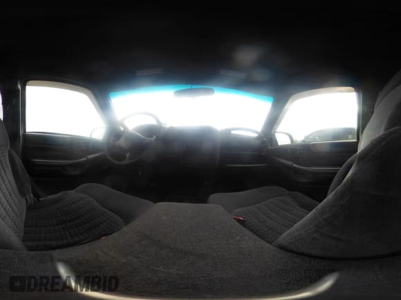 ✅ 2000 Chevrolet S-10 LS • VIN: 1GCCS1943Y8149888 • Лот: 41956794. Опубликован ранее на IAAI с пробегом 200 292 миль. Бесплатный доступ к архиву аукционных продаж из США и подробный отчёт об истории автомобиля на DreamBid. Изображение 19.