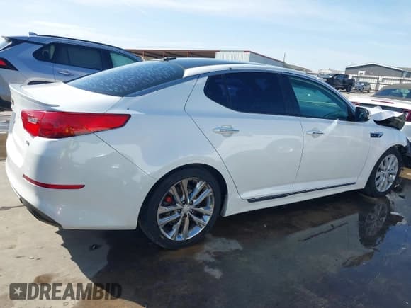 ✅ 2014 Kia Optima SXL Turbo • VIN: 5XXGR4A62EG315399 • Lot: 41725260. Wystawiony na IAAI z przebiegiem 182 343 mil. Bezpłatny archiwum sprzedaży aukcyjnych z USA i szczegółowy raport historii pojazdu na DreamBid. Zdjęcie 14.