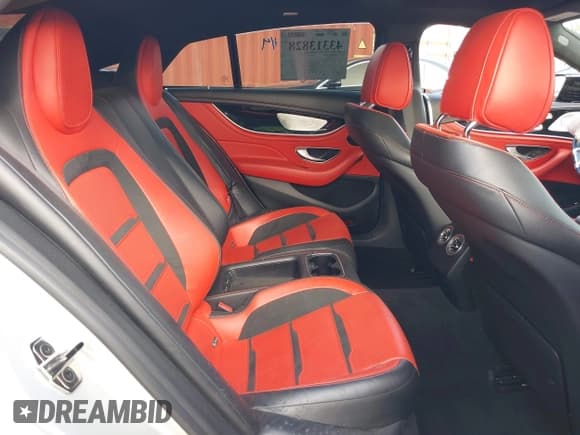 ✅ 2020 Mercedes-Benz AMG GT 53 • VIN: W1K7X6BB4LA015990 • Lot: 43313828. Listed on IAAI with 80,925 mi. Free auction sales archive from the USA and detailed vehicle history report at DreamBid. Image 8.