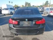 ✅ 2015 BMW 3 Series 328i xDrive • VIN: WBA3B5G52FNS11781 • Lot: 43881795. Listed on IAAI with 149,343 mi. Free auction sales archive from the USA and detailed vehicle history report at DreamBid. Image 16.