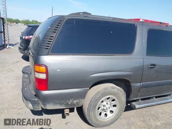 ✅ 2001 Chevrolet Suburban LS • VIN: 3GNEC16T21G163239 • Лот: 42037678. Опубликован ранее на IAAI с пробегом 293 293 миль. Бесплатный доступ к архиву аукционных продаж из США и подробный отчёт об истории автомобиля на DreamBid. Изображение 15.