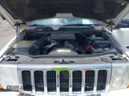 ✅ 2009 Jeep Commander Sport • VIN: 1J8HH48K89C550446 • Lot: 42505106. Wystawiony na IAAI z przebiegiem 124 299 mil. Bezpłatny archiwum sprzedaży aukcyjnych z USA i szczegółowy raport historii pojazdu na DreamBid. Zdjęcie 10.