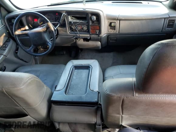 ✅ 2000 Chevrolet Silverado 1500 LS • VIN: 2GCEC19T6Y1290941 • Лот: 81103344. Опубликован ранее на Copart с пробегом 320 909 миль. Бесплатный доступ к архиву аукционных продаж из США и подробный отчёт об истории автомобиля на DreamBid. Изображение 8.