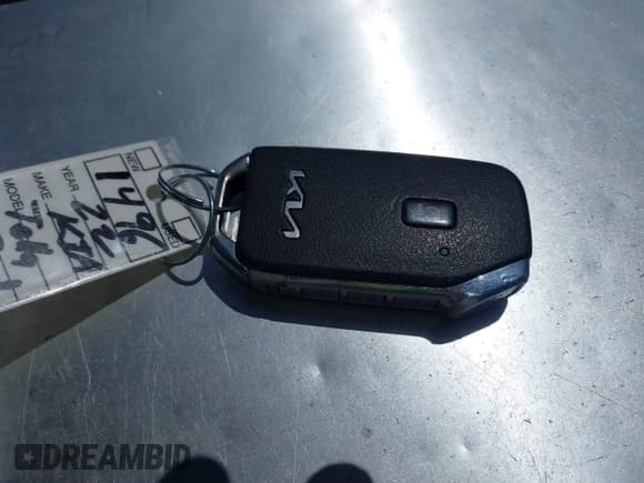 ✅ 2022 Kia Telluride EX • VIN: 5XYP34HC9NG265433 • Lot: 42276634. Listed on IAAI with 44,685 mi. Free auction sales archive from the USA and detailed vehicle history report at DreamBid. Image 11.