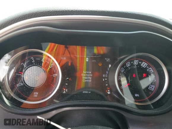 ✅ 2022 Dodge Challenger SXT • VIN: 2C3CDZAG7NH151877 • Lot: 69487744. Wystawiony na Copart z przebiegiem 45 583 mil. Bezpłatny archiwum sprzedaży aukcyjnych z USA i szczegółowy raport historii pojazdu na DreamBid. Zdjęcie 9.