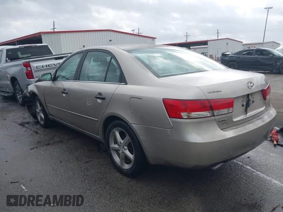 ✅ 2007 Hyundai Sonata SE • VIN: 5NPEU46FX7H210258 • Лот: 41557719. Опубликован ранее на IAAI с пробегом 116 923 миль. Бесплатный доступ к архиву аукционных продаж из США и подробный отчёт об истории автомобиля на DreamBid. Изображение 3.