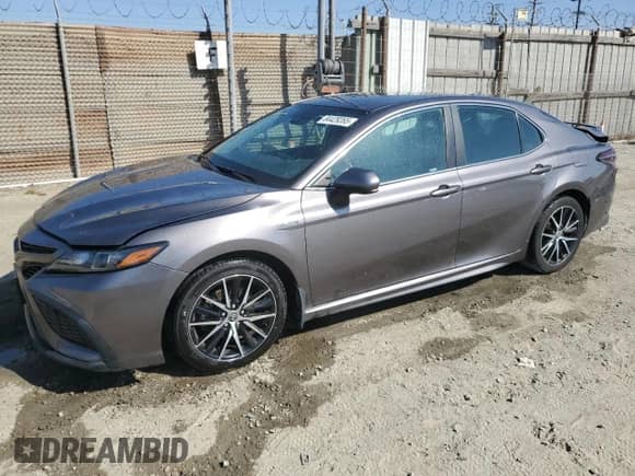 2021 Toyota Camry Hybrid SE с VIN 4T1G31AK0MU565015, выставлен на аукционе Copart как лот 84429265 с пробегом 226 175 миль миль и Чистый • Clean title. История ставок и продаж доступна на DreamBid. Изображение 1.