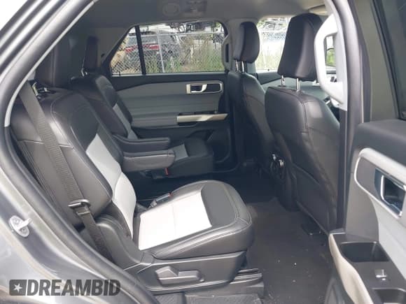 ✅ 2022 Ford Explorer XLT • VIN: 1FMSK7DHXNGB36481 • Лот: 42375312. Опубликован ранее на IAAI с пробегом 55 538 миль. Бесплатный доступ к архиву аукционных продаж из США и подробный отчёт об истории автомобиля на DreamBid. Изображение 8.