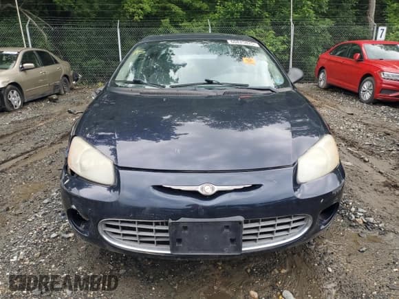 ✅ 2002 Chrysler Sebring LXi • VIN: 1C3EL56R62N339114 • Lot: 60825825. Wystawiony na Copart z przebiegiem Nie podano. Bezpłatny archiwum sprzedaży aukcyjnych z USA i szczegółowy raport historii pojazdu na DreamBid. Zdjęcie 5.