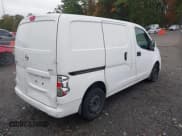 ✅ 2017 Nissan NV200 S • VIN: 3N6CM0KN1HK722315 • Lot: 43551613. Wystawiony na IAAI z przebiegiem 383 848 mil. Bezpłatny archiwum sprzedaży aukcyjnych z USA i szczegółowy raport historii pojazdu na DreamBid. Zdjęcie 4.