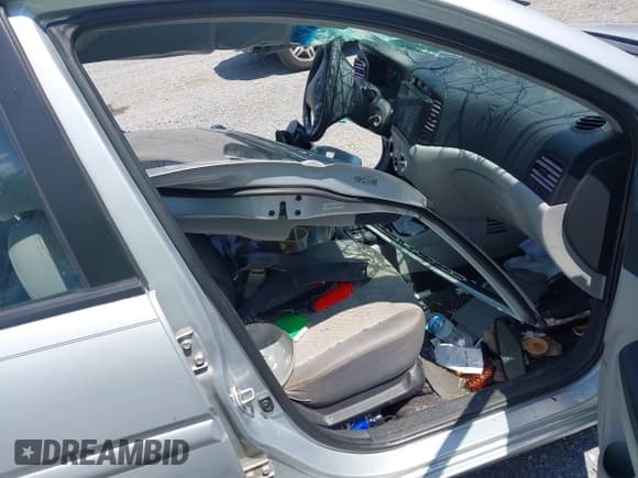 ✅ 2010 Hyundai Accent GLS • VIN: KMHCN4AC3AU467949 • Лот: 42688761. Опубликован ранее на IAAI с пробегом 174 454 миль. Бесплатный доступ к архиву аукционных продаж из США и подробный отчёт об истории автомобиля на DreamBid. Изображение 5.