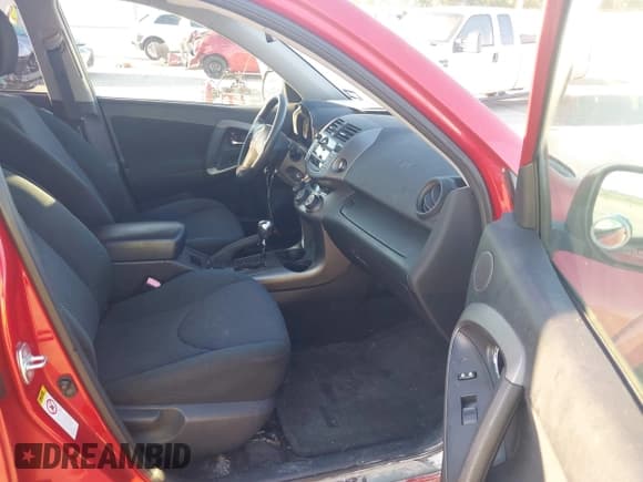 ✅ 2011 Toyota RAV4 Sport • VIN: JTMRK4DV1B5099349 • Lot: 43496913. Wystawiony na IAAI z przebiegiem 127 632 mil. Bezpłatny archiwum sprzedaży aukcyjnych z USA i szczegółowy raport historii pojazdu na DreamBid. Zdjęcie 5.