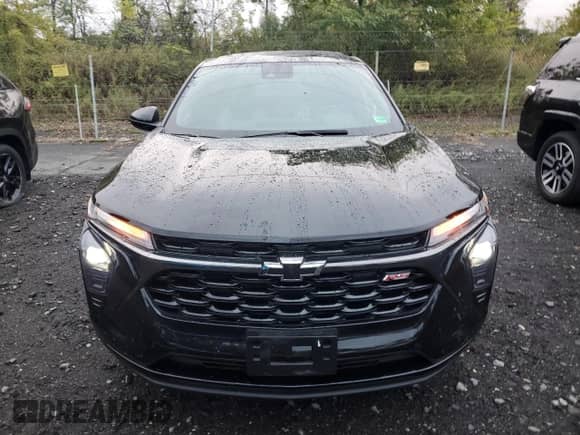 2024 Chevrolet Trax 1RS с VIN KL77LGE28RC216034, выставлен на аукционе Copart как лот 86648885 с пробегом 19 330 миль миль и Списание • Salvage title. История ставок и продаж доступна на DreamBid. Изображение 5.