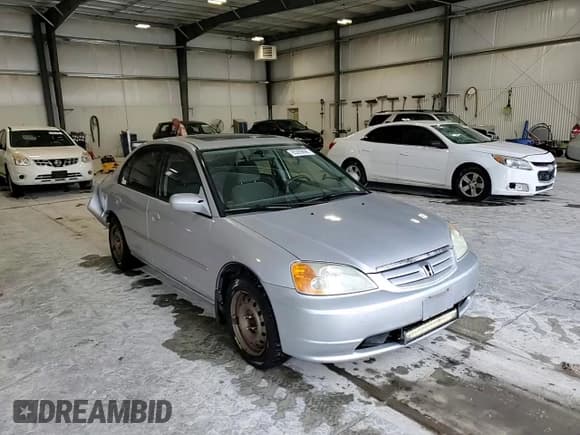 ✅ 2002 Honda Civic EX • VIN: 1HGES25712L041919 • Lot: 85289695. Wystawiony na Copart z przebiegiem 157 649 mil. Bezpłatny archiwum sprzedaży aukcyjnych z USA i szczegółowy raport historii pojazdu na DreamBid. Zdjęcie 13.