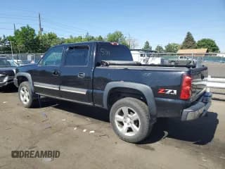 ✅ 2006 Chevrolet Silverado 1500 LT1 • VIN: 2GCEK13T261135425 • Лот: 59132374. Опубликован ранее на Copart с пробегом 165 656 миль. Бесплатный доступ к архиву аукционных продаж из США и подробный отчёт об истории автомобиля на DreamBid. Изображение 2.
