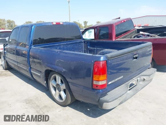 ✅ 2000 Chevrolet Silverado 1500 LS • VIN: 2GCEC19T3Y1349394 • Lot: 43514803. Wystawiony na IAAI z przebiegiem 320 723 mil. Bezpłatny archiwum sprzedaży aukcyjnych z USA i szczegółowy raport historii pojazdu na DreamBid. Zdjęcie 3.
