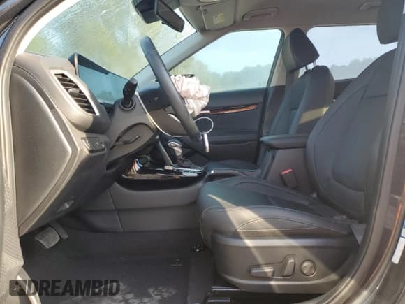 ✅ 2025 Kia Seltos EX • VIN: KNDER2AA1S7772676 • Lot: 81599225. Listed on Copart with 5,943 mi. Free auction sales archive from the USA and detailed vehicle history report at DreamBid. Image 7.