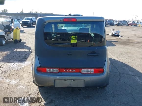 ✅ 2011 Nissan Cube SL • VIN: JN8AZ2KR1BT212025 • Лот: 43583959. Опубликован ранее на IAAI с пробегом 282 566 миль. Бесплатный доступ к архиву аукционных продаж из США и подробный отчёт об истории автомобиля на DreamBid. Изображение 16.