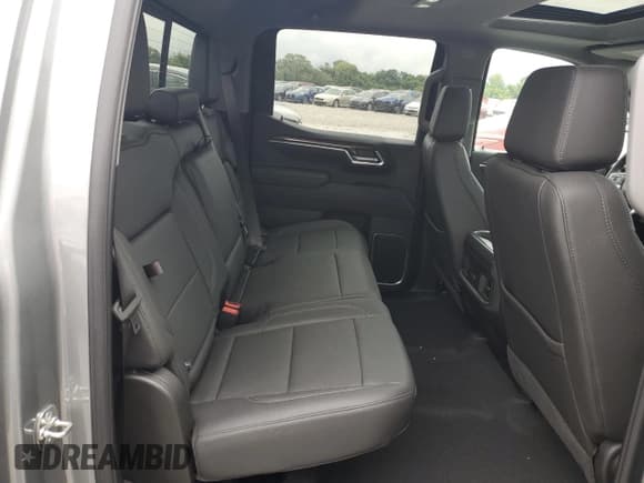 ✅ 2025 Chevrolet Silverado 1500 RST • VIN: 1GCUKEED9SZ295652 • Lot: 82118065. Listed on Copart with 14,219 mi. Free auction sales archive from the USA and detailed vehicle history report at DreamBid. Image 10.