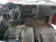 ✅ 1994 Chevrolet S-10 • VIN: 1GCCS14Z7R8156931 • Лот: 84514594. Опубликован ранее на Copart с пробегом 175 817 миль. Бесплатный доступ к архиву аукционных продаж из США и подробный отчёт об истории автомобиля на DreamBid. Изображение 8.