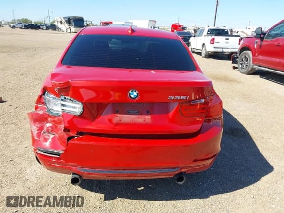 ✅ 2012 BMW 3 Series 335i • VIN: WBA3A9C51CFX59857 • Lot: 43603364. Wystawiony na IAAI z przebiegiem 92 643 mil. Bezpłatny archiwum sprzedaży aukcyjnych z USA i szczegółowy raport historii pojazdu na DreamBid. Zdjęcie 16.