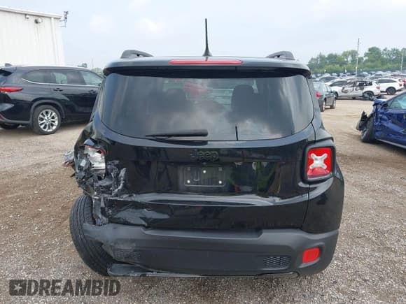 ✅ 2017 Jeep Renegade Latitude • VIN: ZACCJABB5HPE59867 • Lot: 42884274. Listed on IAAI with 58,047 mi. Free auction sales archive from the USA and detailed vehicle history report at DreamBid. Image 16.
