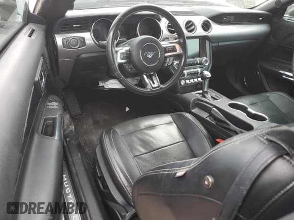 ✅ 2020 Ford Mustang GT • VIN: 1FA6P8CF2L5131111 • Lot: 80677175. Listed on Copart with 62,454 mi. Free auction sales archive from the USA and detailed vehicle history report at DreamBid. Image 8.