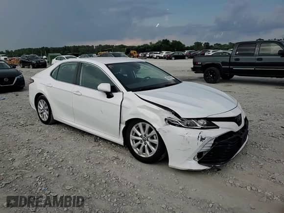 2019 Toyota Camry LE with VIN 4T1B11HK8KU849964, listed as a Copart auction lot 69364325 with 32,814 mi miles and Salvage title. Bid and sale history available at DreamBid. Image 13.