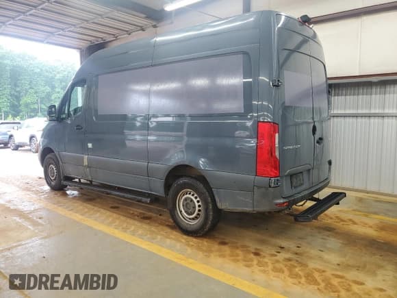✅ 2019 Mercedes-Benz Sprinter Cargo • VIN: WD4PF0CD9KP052593 • Lot: 56998355. Listed on Copart with 142,182 mi. Free auction sales archive from the USA and detailed vehicle history report at DreamBid. Image 2.