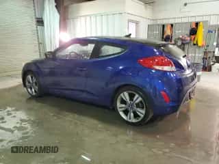 2017 Hyundai Veloster z VIN KMHTC6AD4HU323833, wystawiony jako Copart lot #61636793 z przebiegiem 86 431 mil mil oraz . Historia ofert i sprzedaży dostępna na DreamBid. Obrazek 2.