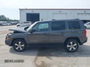 ✅ 2016 Jeep Patriot High Altitude • VIN: 1C4NJPFA2GD612411 • Lot: 42921391. Wystawiony na IAAI z przebiegiem 121 746 mil. Bezpłatny archiwum sprzedaży aukcyjnych z USA i szczegółowy raport historii pojazdu na DreamBid. Zdjęcie 15.