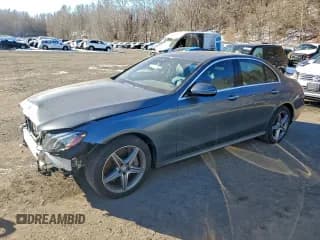 ✅ 2017 Mercedes-Benz E 300 Luxury • VIN: WDDZF4KB4HA023255 • Lot: 94088505. Listed on Copart with 39,575 mi. Free auction sales archive from the USA and detailed vehicle history report at DreamBid. Image 1.