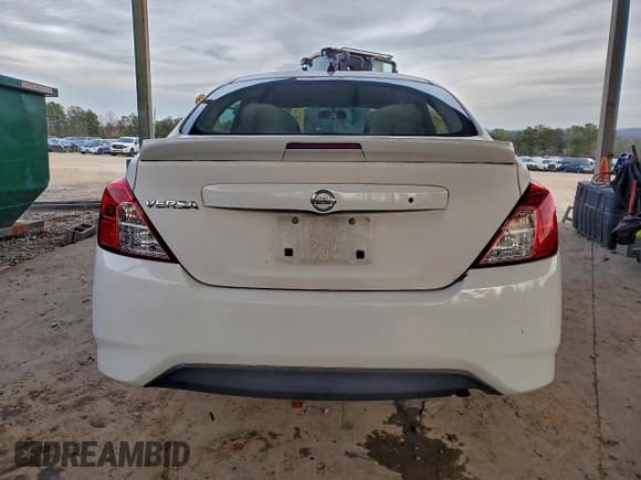 ✅ 2017 Nissan Versa SV • VIN: 3N1CN7AP0HL814525 • Lot: 94877395. Listed on Copart with 119,992 mi. Free auction sales archive from the USA and detailed vehicle history report at DreamBid. Image 6.