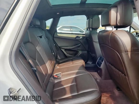 ✅ 2017 Porsche Macan Turbo • VIN: WP1AF2A50HLB61210 • Lot: 57868915. Listed on Copart with 129,535 mi. Free auction sales archive from the USA and detailed vehicle history report at DreamBid. Image 11.