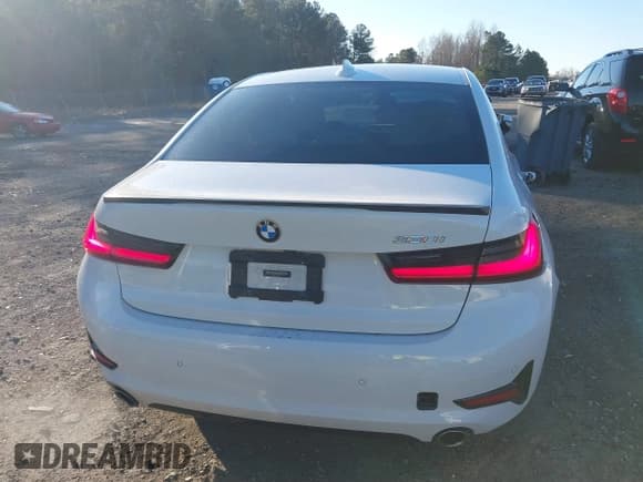 ✅ 2020 BMW 3 Series 330i • VIN: 3MW5R1J06L8B11272 • Лот: 41376487. Опубликован ранее на IAAI с пробегом 28 683 миль. Бесплатный доступ к архиву аукционных продаж из США и подробный отчёт об истории автомобиля на DreamBid. Изображение 17.
