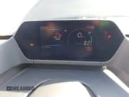 ✅ 2024 Toyota bZ4X XLE • VIN: JTMAAAAA2RA053272 • Лот: 43498626. Опубликован ранее на IAAI с пробегом 12 395 миль. Бесплатный доступ к архиву аукционных продаж из США и подробный отчёт об истории автомобиля на DreamBid. Изображение 17.