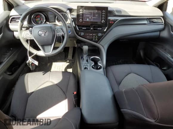 2021 Toyota Camry Hybrid LE с VIN 4T1C31AKXMU032183, выставлен на аукционе Copart как лот 70869765 с пробегом 39 267 миль миль и Списание • Salvage title. История ставок и продаж доступна на DreamBid. Изображение 8.
