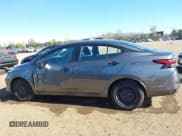 ✅ 2024 Nissan Versa S • VIN: 3N1CN8DV0RL909622 • Лот: 43860409. Опубликован ранее на IAAI с пробегом 23 730 миль. Бесплатный доступ к архиву аукционных продаж из США и подробный отчёт об истории автомобиля на DreamBid. Изображение 14.