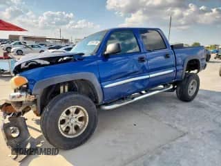 2004 GMC Sierra 1500 SLE with VIN 2GTEK13T141283398, listed as a Copart auction lot 85854715 with 279,298 mi miles and Salvage title. Bid and sale history available at DreamBid. Image 1.