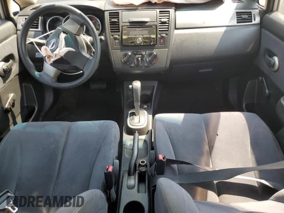 ✅ 2009 Nissan Versa SL • VIN: 3N1BC13E19L429454 • Lot: 68160075. Listed on Copart with 115,219 mi. Free auction sales archive from the USA and detailed vehicle history report at DreamBid. Image 8.