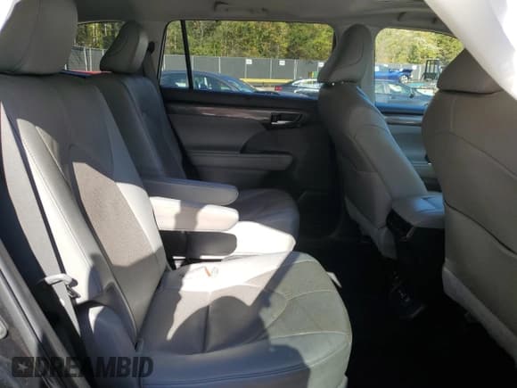 ✅ 2023 Toyota Highlander Hybrid Limited • VIN: 5TDXBRCH4PS572405 • Lot: 87010185. Wystawiony na Copart z przebiegiem 54 838 mil. Bezpłatny archiwum sprzedaży aukcyjnych z USA i szczegółowy raport historii pojazdu na DreamBid. Zdjęcie 11.